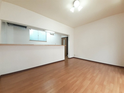 【居間・リビング】 | 塩冶貸家