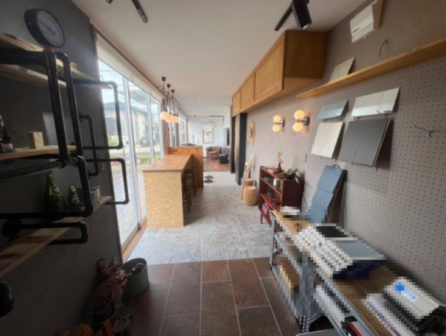 半城土中町店舗事務所のロビー