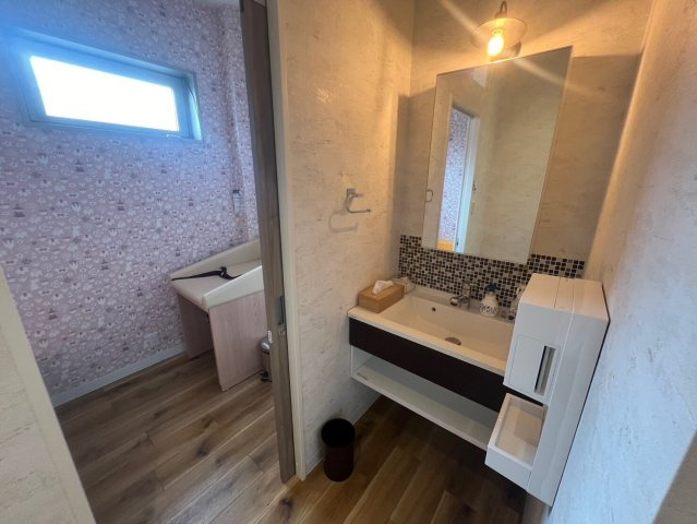 半城土中町店舗事務所のトイレ