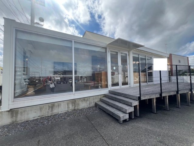 半城土中町店舗事務所の外観