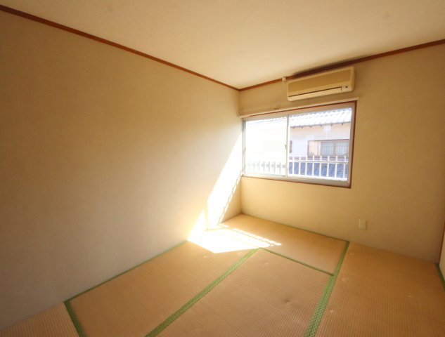 ニュー芝ハイツの和室