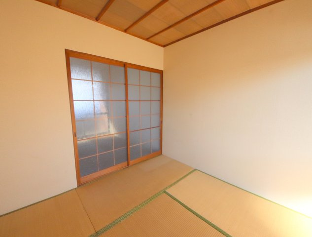 ニュー芝ハイツの和室