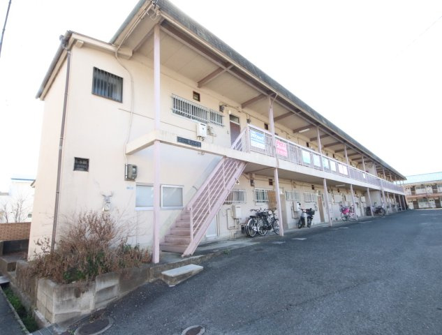 ニュー芝ハイツの外観