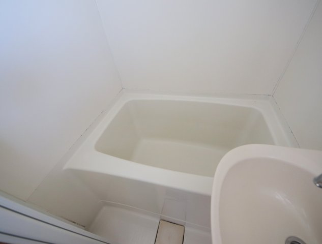 ニュー芝ハイツの浴室