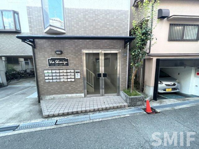 【エントランス】 | ヴィア・シミズ
