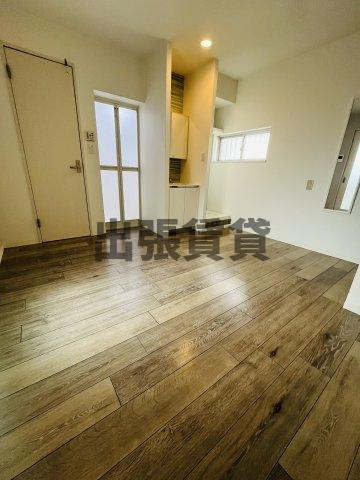 仲介手数料0円！スタービルの居間・リビング