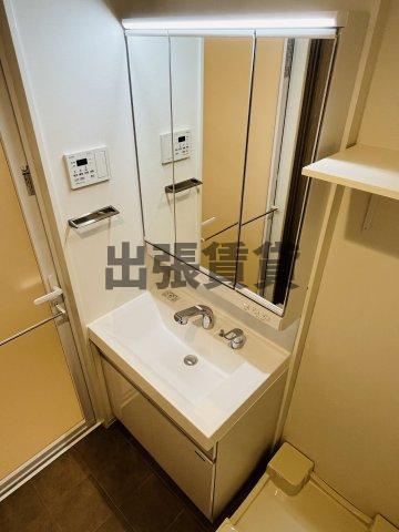 仲介手数料0円！カメリア丸の内の洗面所