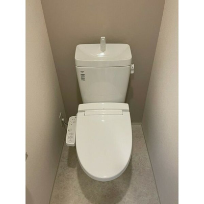 【トイレ】 | グランカリテ九条南 | 清潔感のあるトイレです