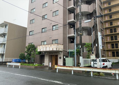 【外観】 | ロイヤルステージ淵野辺 | マンションの外観は非常に重要なポイントです！外観の善し悪しは資産価値に大きな影響を与えます。外観のいいマンションを購入することで、高値で売却がしやすく、買い手が見つかりやすいというメリットがあります。