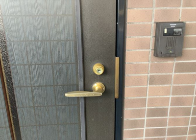 【防犯設備】 | ロイヤルステージ淵野辺 | 当然のことではありますが、オートロックやセンサーライト、ホームセキュリティーなどの防犯設備があれば、小さいお子様がいるご家庭も安心ですよね！まず物件購入の際は、防犯設備もチェックするようにしましょう。