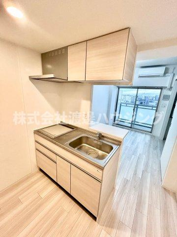 セレニテ江坂アリアのキッチン