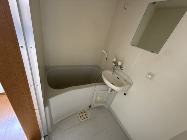 ナイスワン広畑の浴室