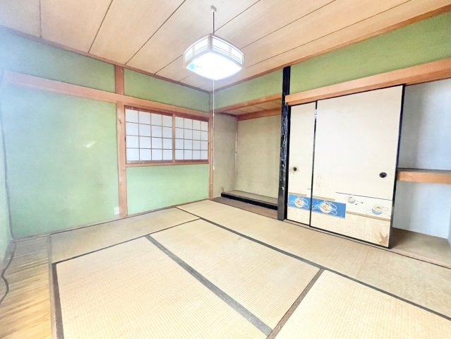 寝屋川市太秦東が丘　中古一戸建ての内装|内装もきれいです