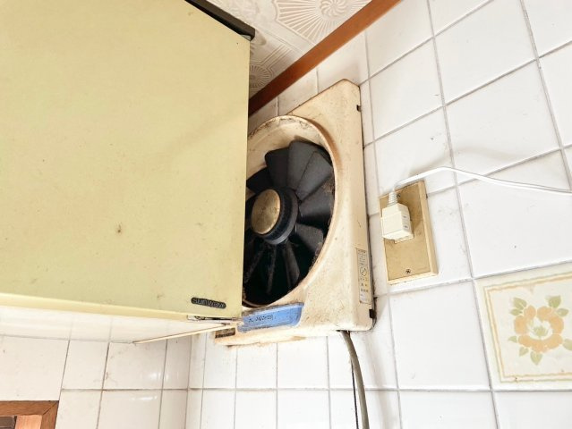 寝屋川市太秦東が丘　中古一戸建てのその他|換気扇