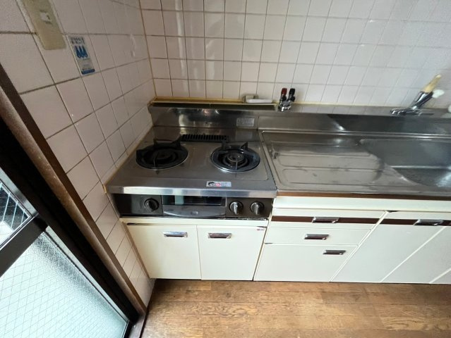 フラッツエムズのキッチン