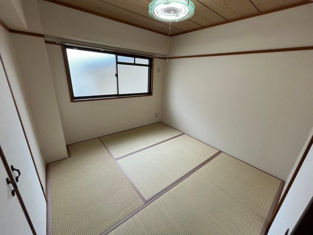 フラッツエムズの和室