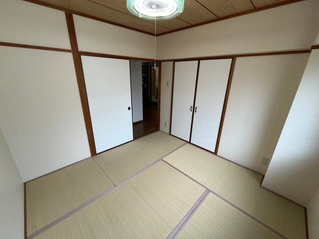 フラッツエムズの和室