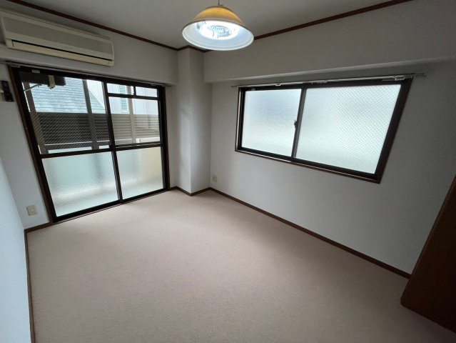 フラッツエムズの居間・リビング