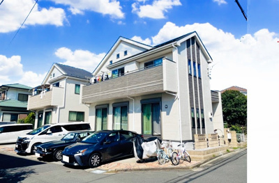 【外観】 | ◆◇横浜市青葉区奈良町　中古戸建◇◆ | ◆一戸建てを中心とした街並みが整然と続き、周辺は高い建物が建っていないので、緑の多い閑静な趣を感じる環境です。街並みや周辺環境も重要なポイントです！！