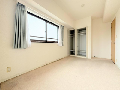 【収納】 | 市が尾南パークホームズ | ◆暮らし心地を大きく左右する収納を、適材適所に配置し使い勝手を考慮しました。空間を余すところなく有効利用した収納は生活空間をより上質なものにしてくれるでしょう。