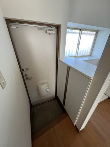 サニーハイツの玄関