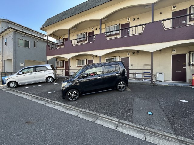 サニーハイツの駐車場