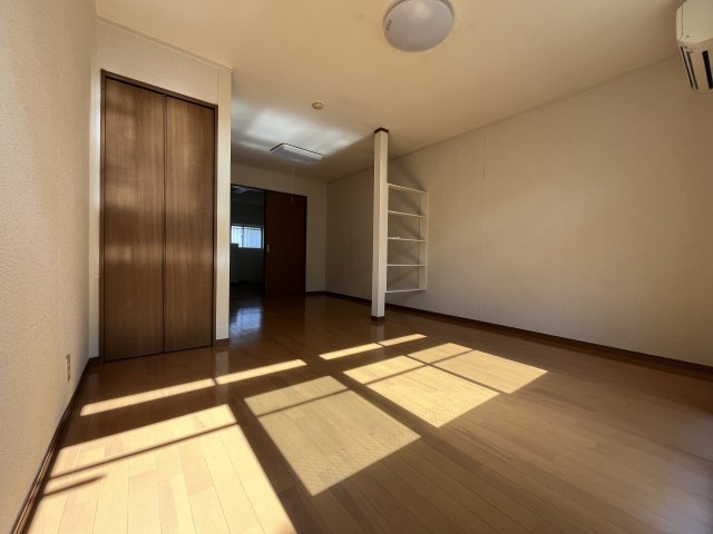 サニーハイツの居間・リビング