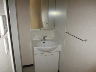 apartment 大字高屋字西浦