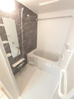 【浴室】 | フィオーレ降松Ｙ | ゆったり過ごせるお風呂です