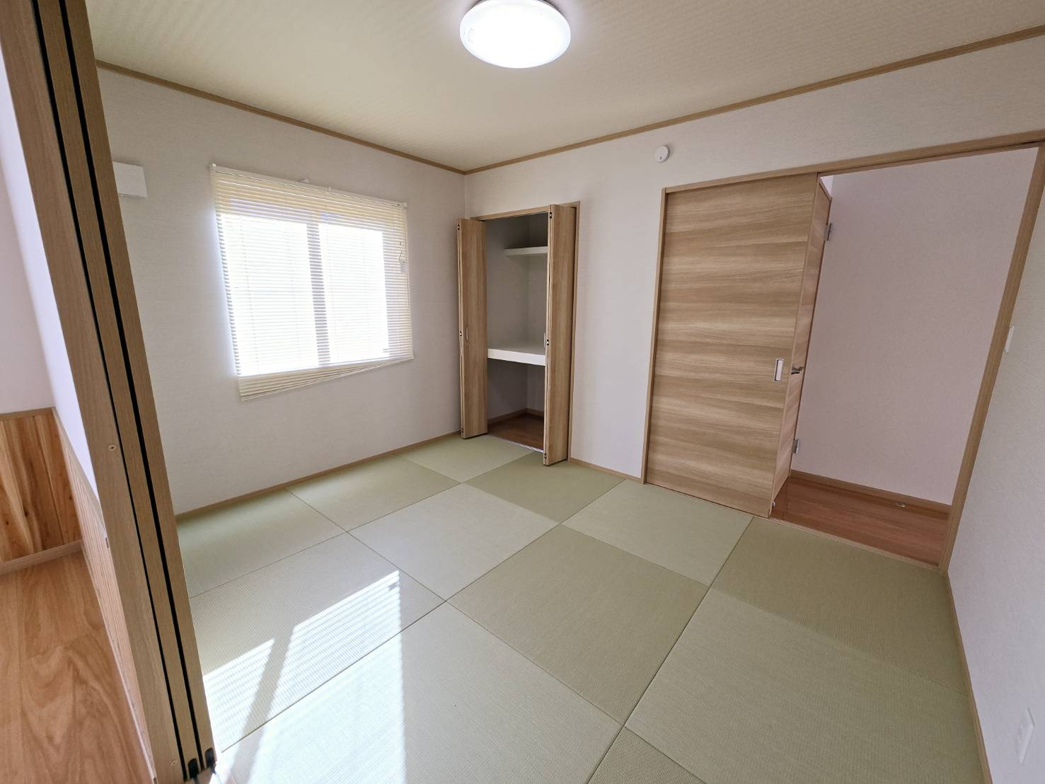 八戸市大字白銀町字白浜道の和室