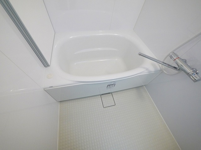 ニシダコーポ　西ノ京の浴室