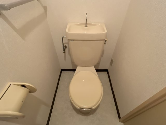 コーポ三輪のトイレ