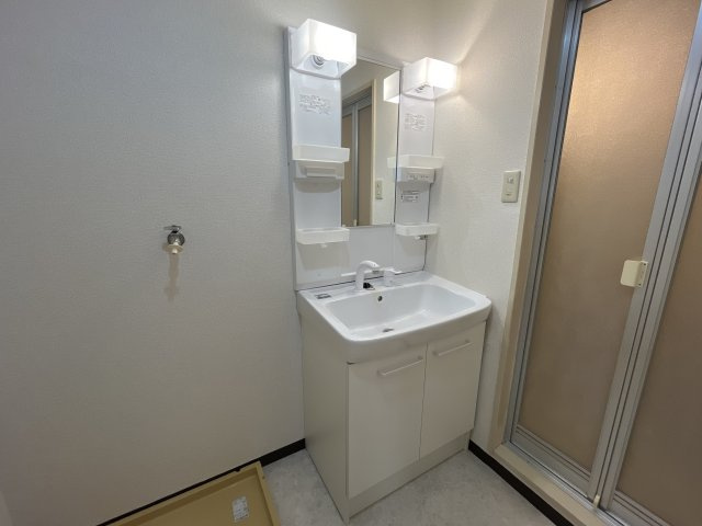 コーポ三輪の洗面所