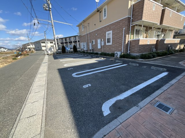 プラーチドⅡの駐車場