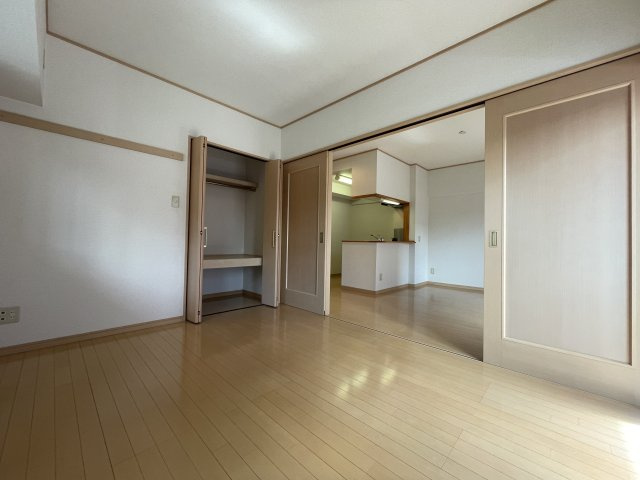 【洋室】 | コア・フォレスタ