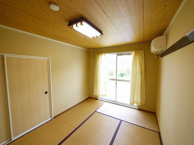 匠ハイツの和室