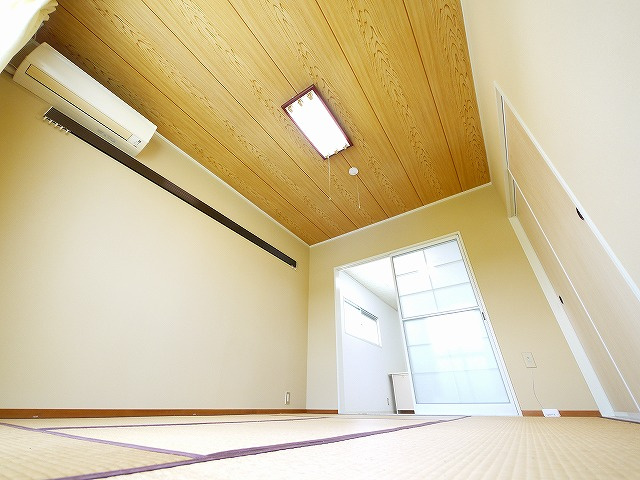 匠ハイツの和室