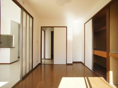 【子供部屋】 | ラフォーレ・ファインA | お部屋がスッキリ！充実収納付きです♪