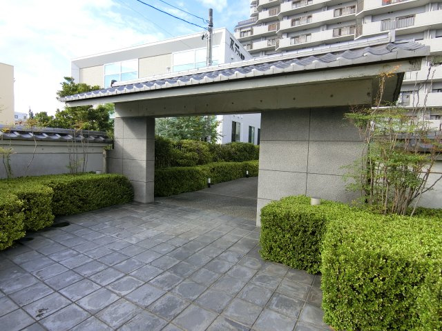 佐鳴台パークホームズのエントランス