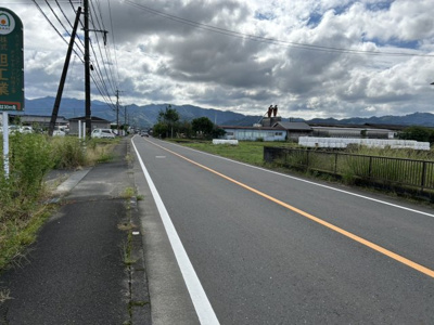 【前面道路含む現地写真】 | 都城市安久町 750万円 1DK