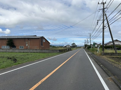 【前面道路含む現地写真】 | 都城市安久町 750万円 1DK