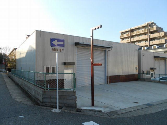 植田東１丁目倉庫の外観