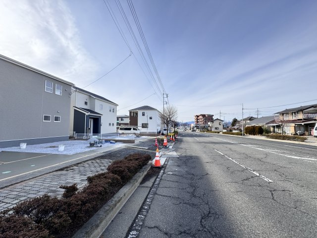 新築　沼田市高橋場　Livele Garden.S　6号棟の前面道路含む現地写真|現地写真　北側接道幅員約22.5ｍ	