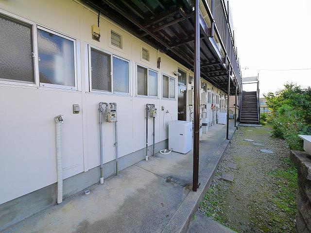 ハイツ葵のエントランス