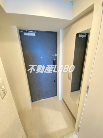 エスリードレジデンス弁天町グランデの玄関