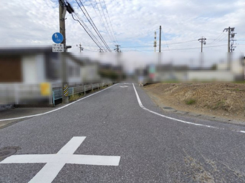 ６４１０２　瑞穂市馬場上光町2丁目土地の前面道路含む現地写真