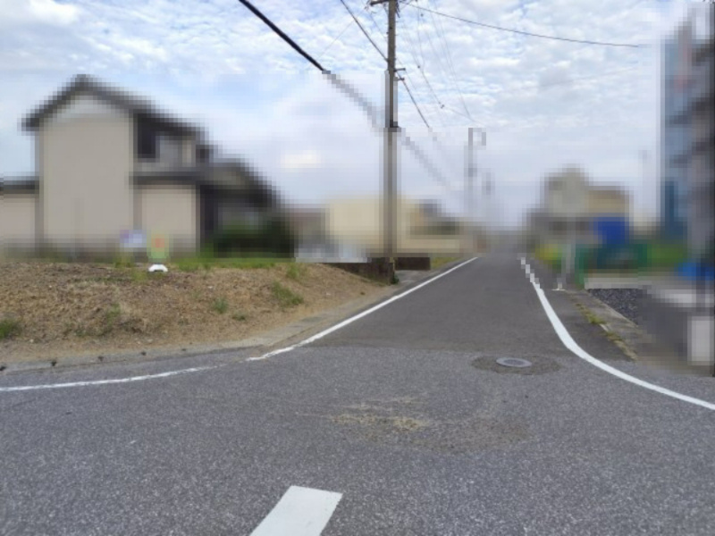 ６４１０２　瑞穂市馬場上光町2丁目土地の前面道路含む現地写真