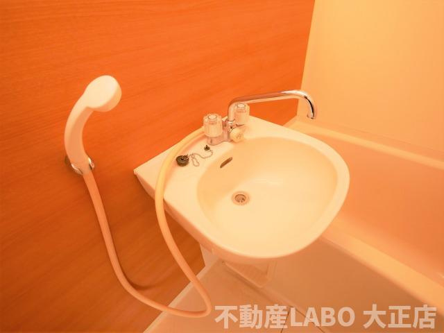 レガーレ玉出の独立洗面台