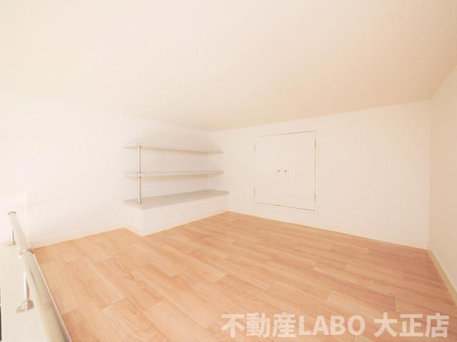 レガーレ玉出の寝室