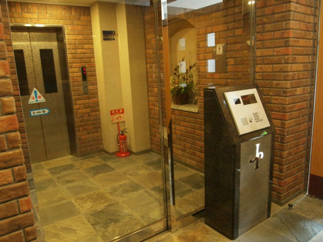【見学予約受付中】当店の仲介手数料賃料の半月分以下でご紹介★